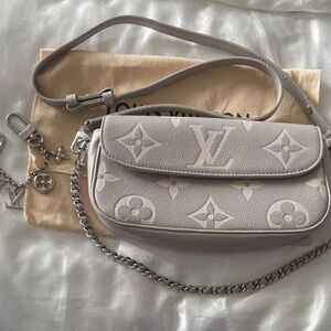 Louis Vuitton Bicolor Monogram Ivy Pochette Shoulder Bag